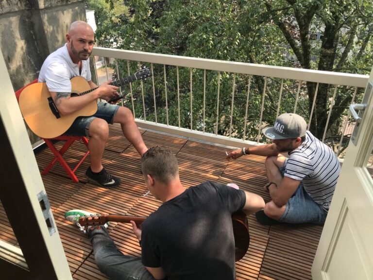 e4d6c27e dd77 403e b246 3a38ffc719e2